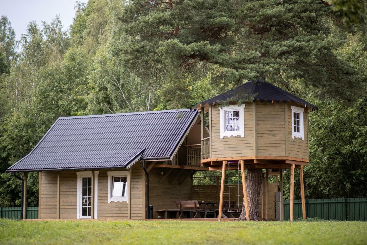Sodyba Namelis Medyje Anyksciuose Anykščiai Exteriör bild